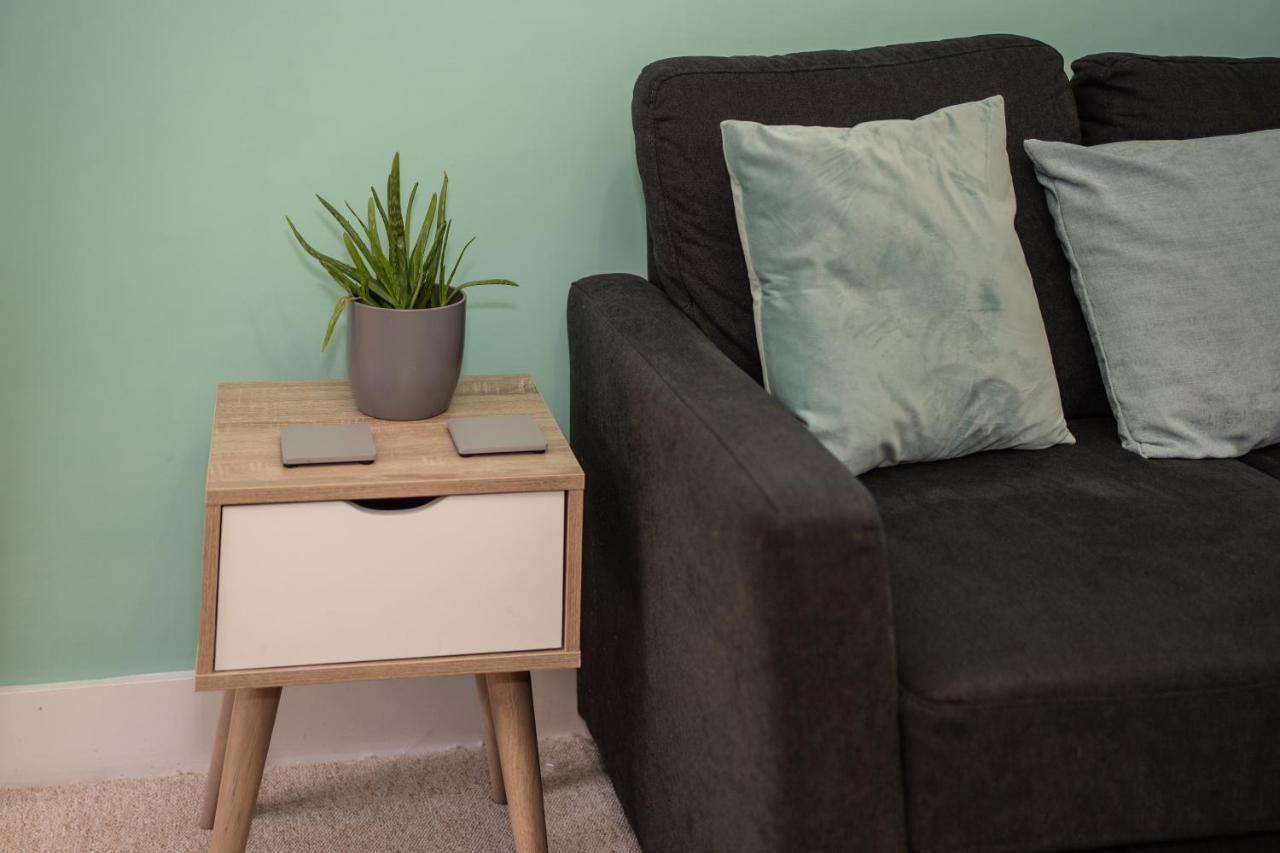 Beautiful, Contemporary 3 Bedroom Apartment Okręg wyborczy Okręg wyborczy Bath Zewnętrze zdjęcie