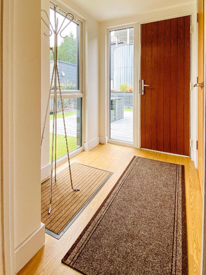 Beautiful, Contemporary 3 Bedroom Apartment Okręg wyborczy Okręg wyborczy Bath Zewnętrze zdjęcie