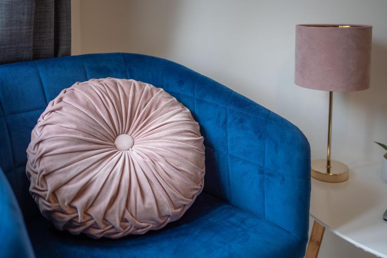 Beautiful, Contemporary 3 Bedroom Apartment Okręg wyborczy Okręg wyborczy Bath Zewnętrze zdjęcie