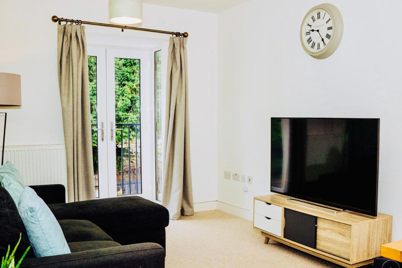 Beautiful, Contemporary 3 Bedroom Apartment Okręg wyborczy Okręg wyborczy Bath Zewnętrze zdjęcie